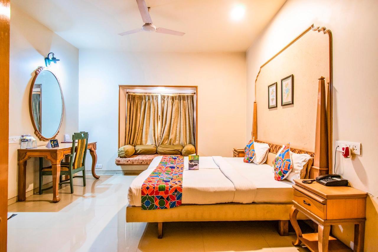 Collection O Hotel Rajwada Near The Pavillion Pune Extérieur photo