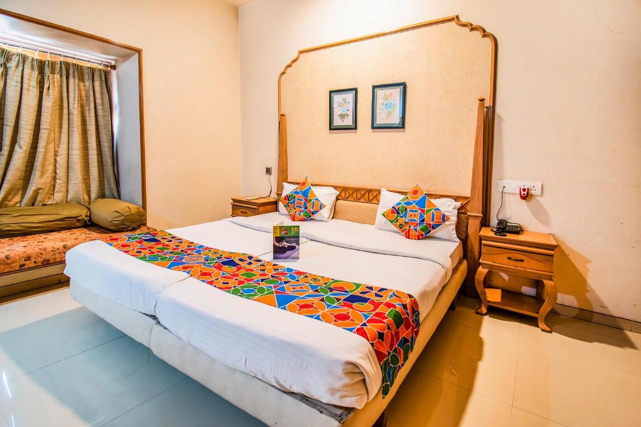 Collection O Hotel Rajwada Near The Pavillion Pune Extérieur photo